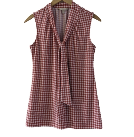 Banana Republic Factory Tops - Banana Republic Factory Red & White Hounds Tooth Tie Front Sleeveless Top - Sz S